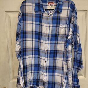 Wrangler Jeans Co. Men's Size 2X Casual Blue and White Plaid Shirt